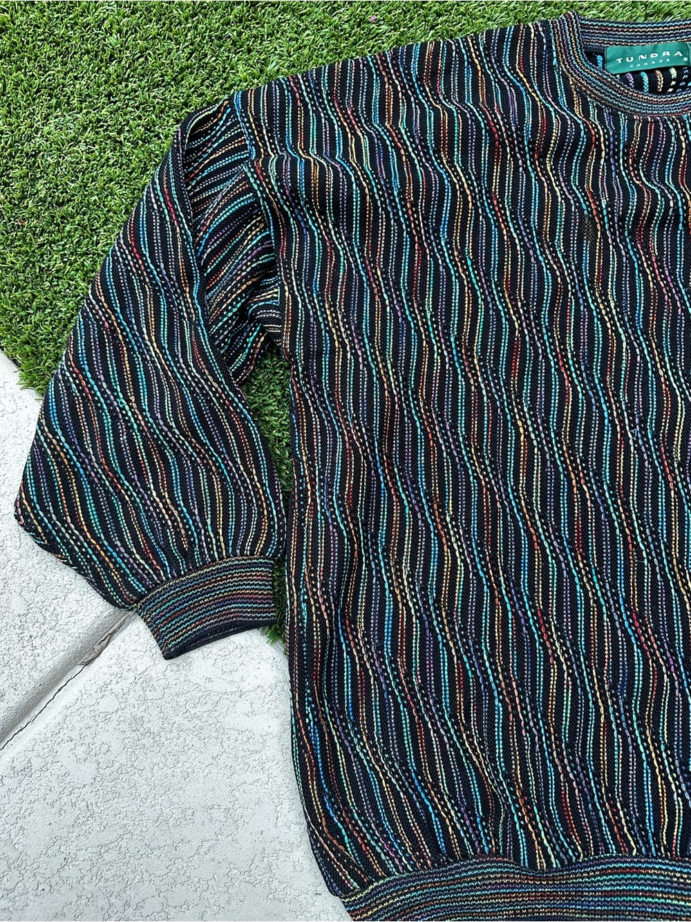Tundra 90s sweater - Picture 3 of 9